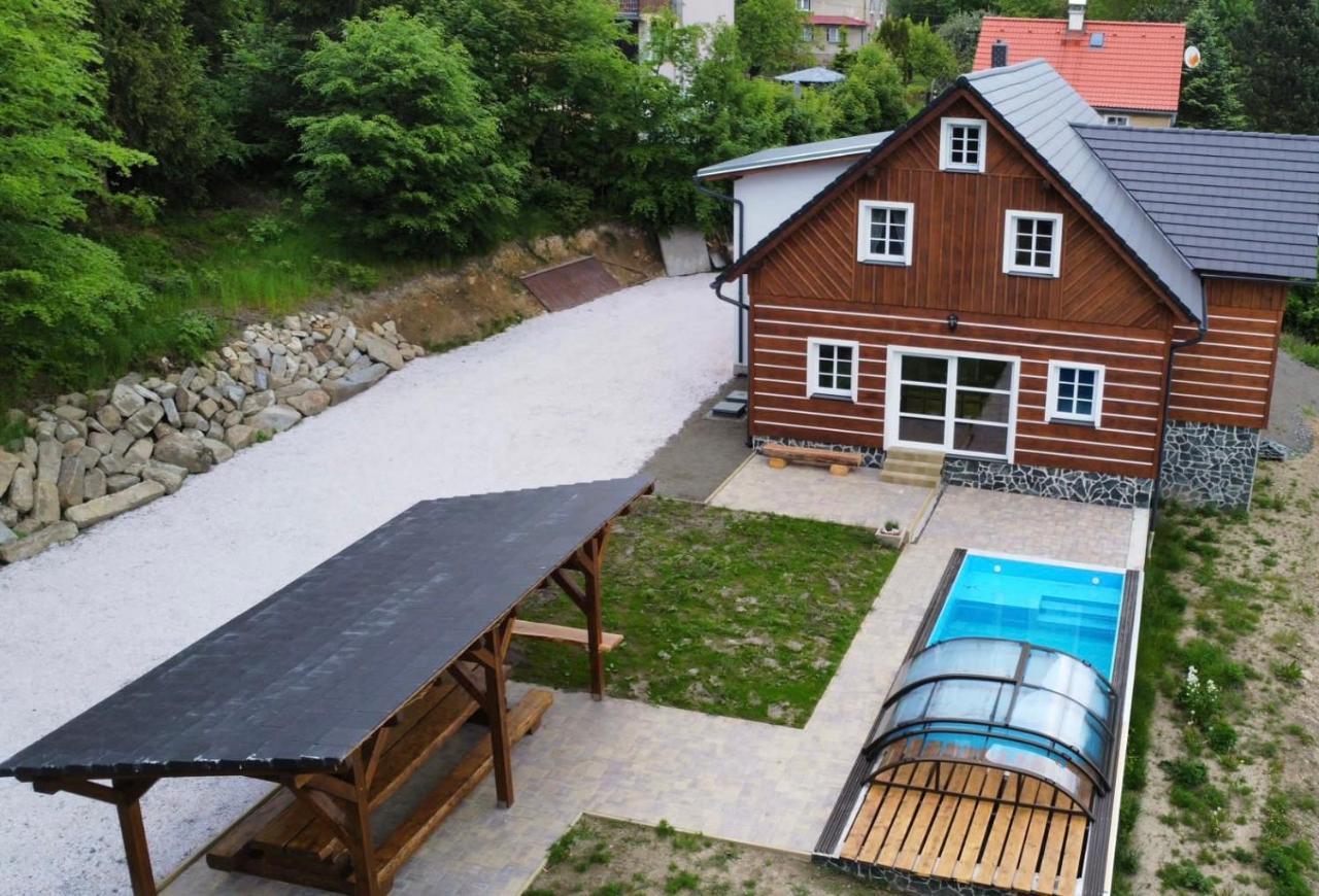 Chalupa U Bedrnu Rybniste Bagian luar foto